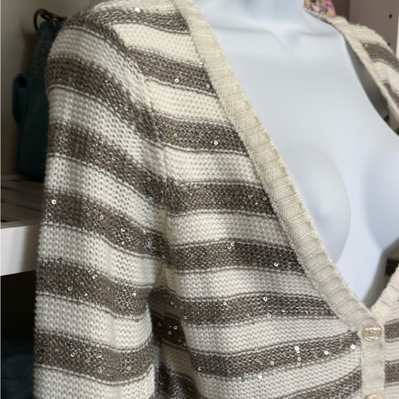 CROPPED STRIPED SEQUINED CARDIGAN/SWEATER. ARIZONA CABLE KNIT, 5 BUTTON UP STYLE - Picture 7 of 16